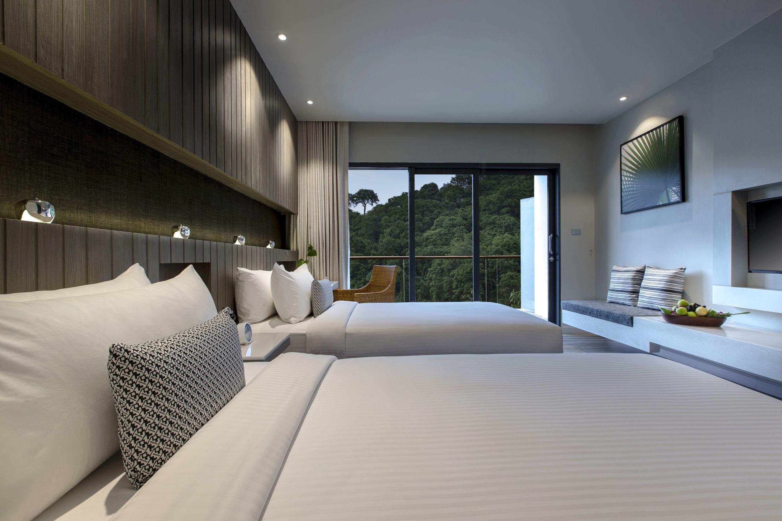 Hotel IKON Phuket - SHA Plus Karon Exterior foto