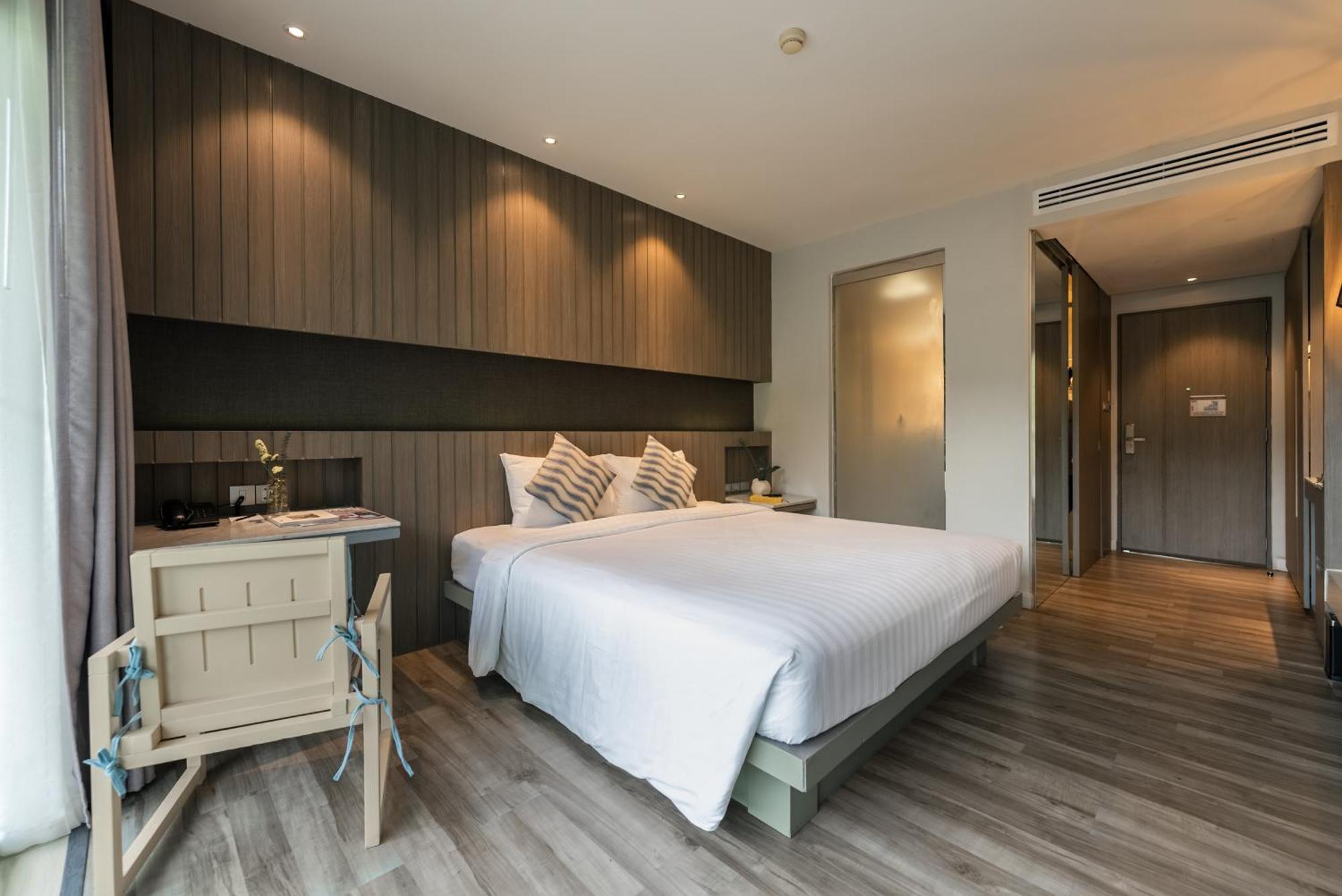 Hotel IKON Phuket - SHA Plus Karon Exterior foto